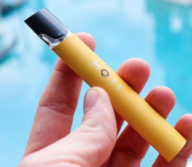 The Vaping Revolution Unraveled: Why Disposable Vapes Are Taking Over